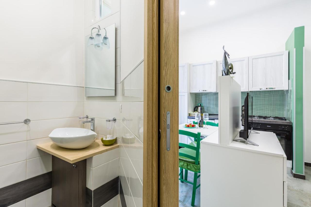 Gelso Complex Studios And Flat By Napoliapartments Exteriér fotografie
