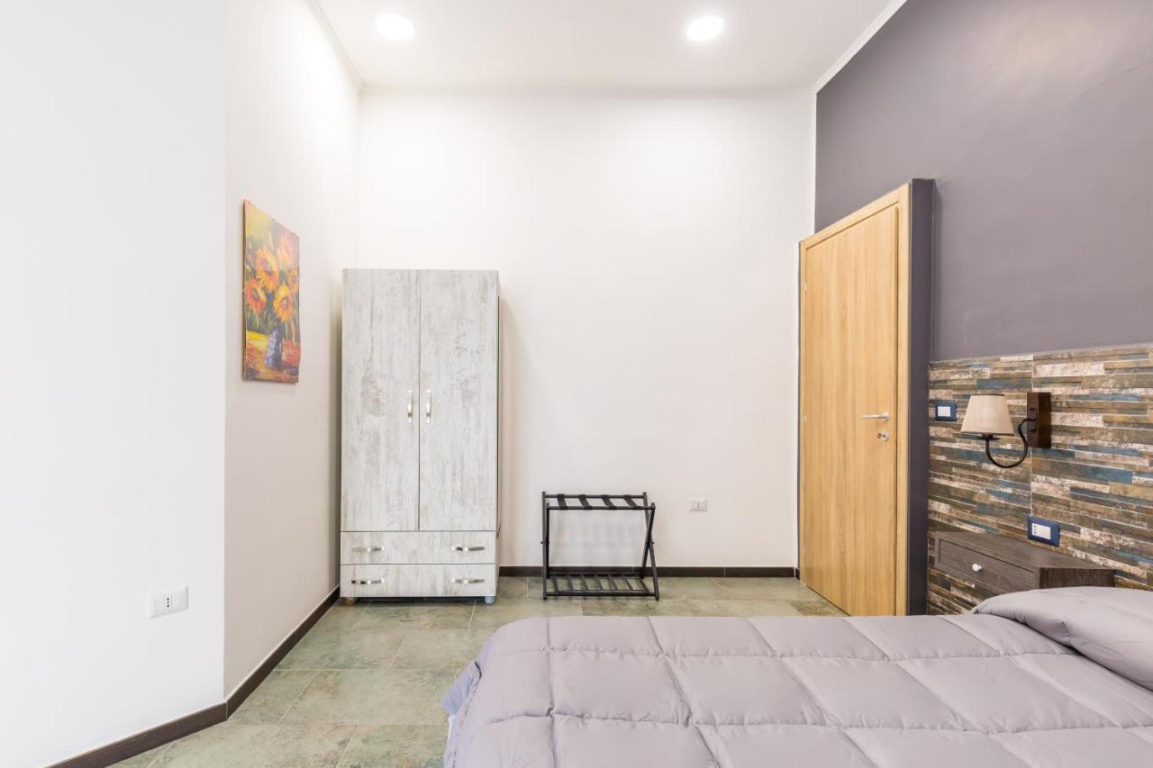 Gelso Complex Studios And Flat By Napoliapartments Exteriér fotografie